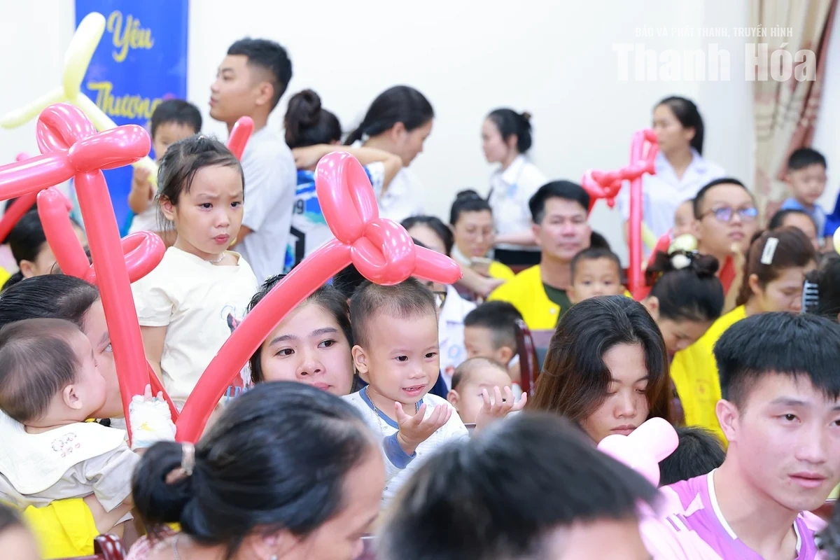 “Lồng đèn thắp sáng ước mơ năm 2026” mang mùa trăng yêu thương đến với bệnh nhi