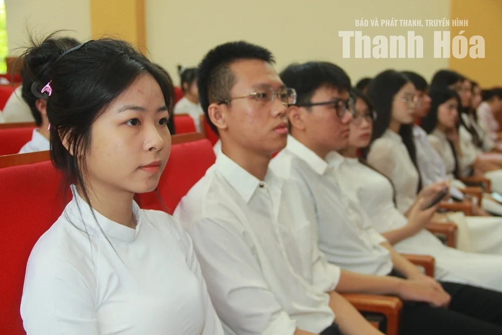 Trường Đại học Hồng Đức khai giảng năm học mới, hướng tới dấu mốc 30 năm xây dựng và phát triển