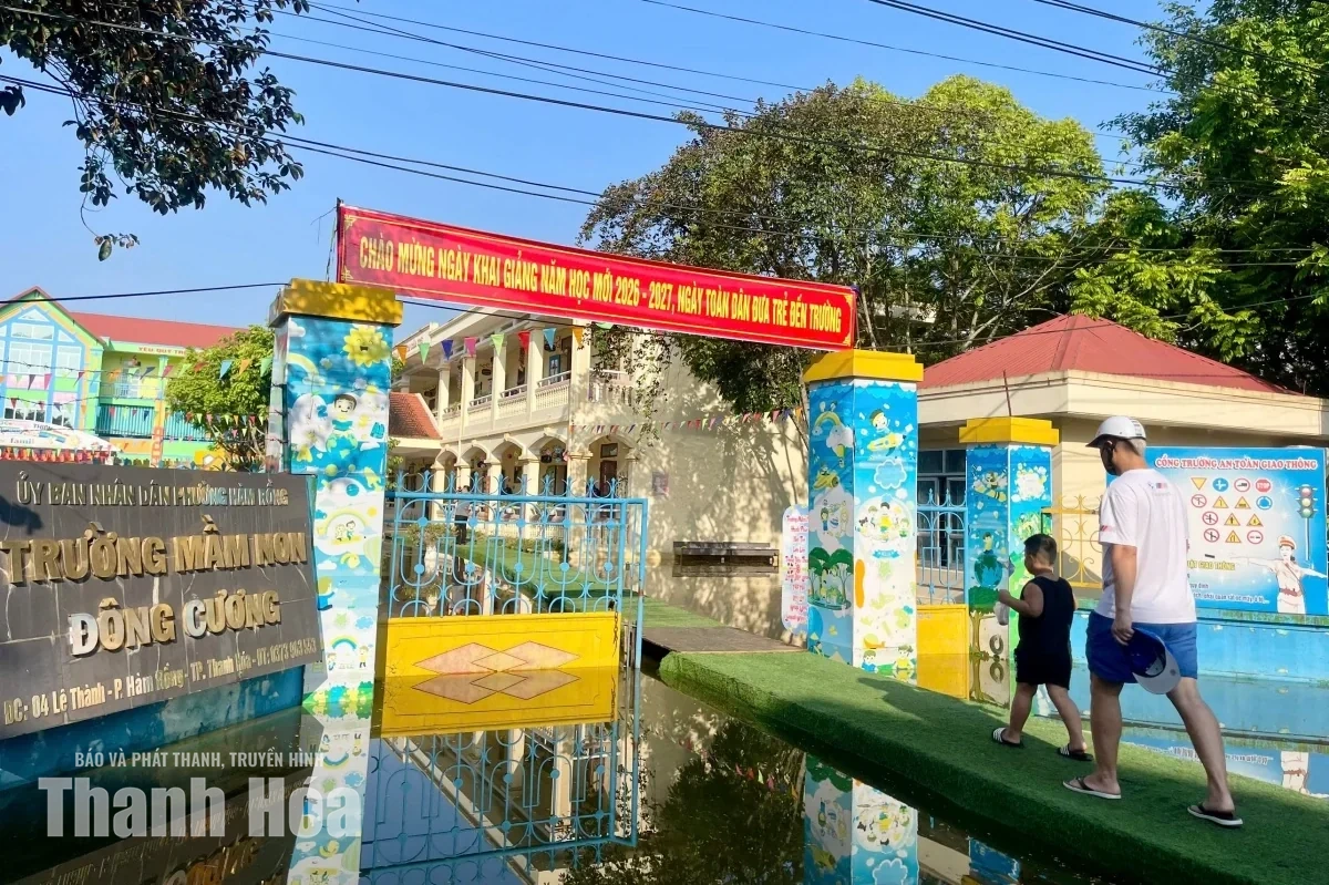 Nhiều khu vực tại phường Hàm Rồng vẫn ngập sau mưa lớn