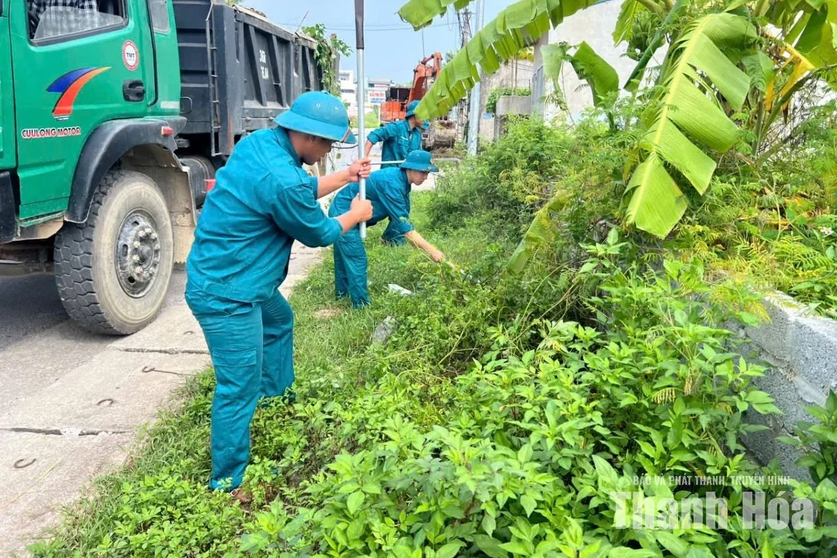 Thiệu Hóa tập trung vệ sinh môi trường, khắc phục hậu quả sau mưa lũ