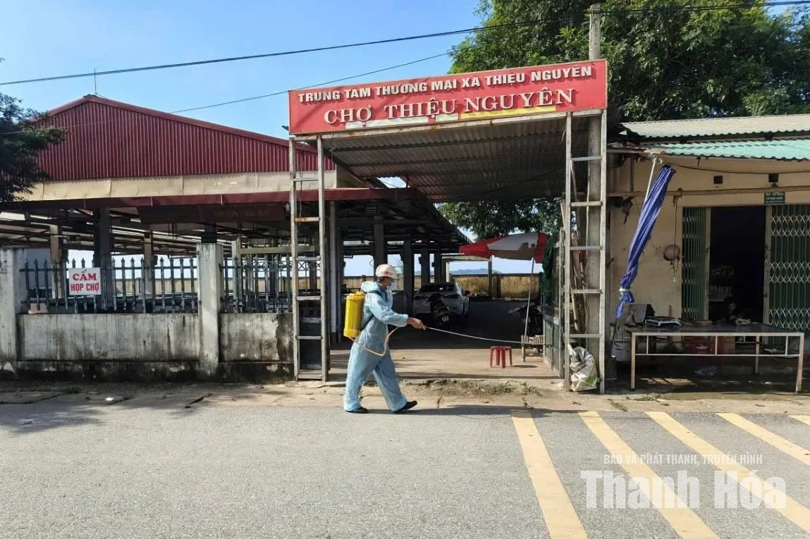 Thiệu Hóa tập trung vệ sinh môi trường, khắc phục hậu quả sau mưa lũ