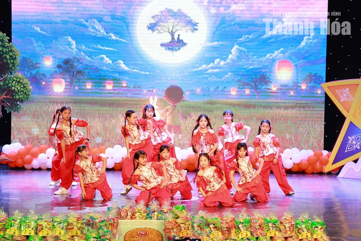 Vui tết Trung thu - Lung linh trăng rằm