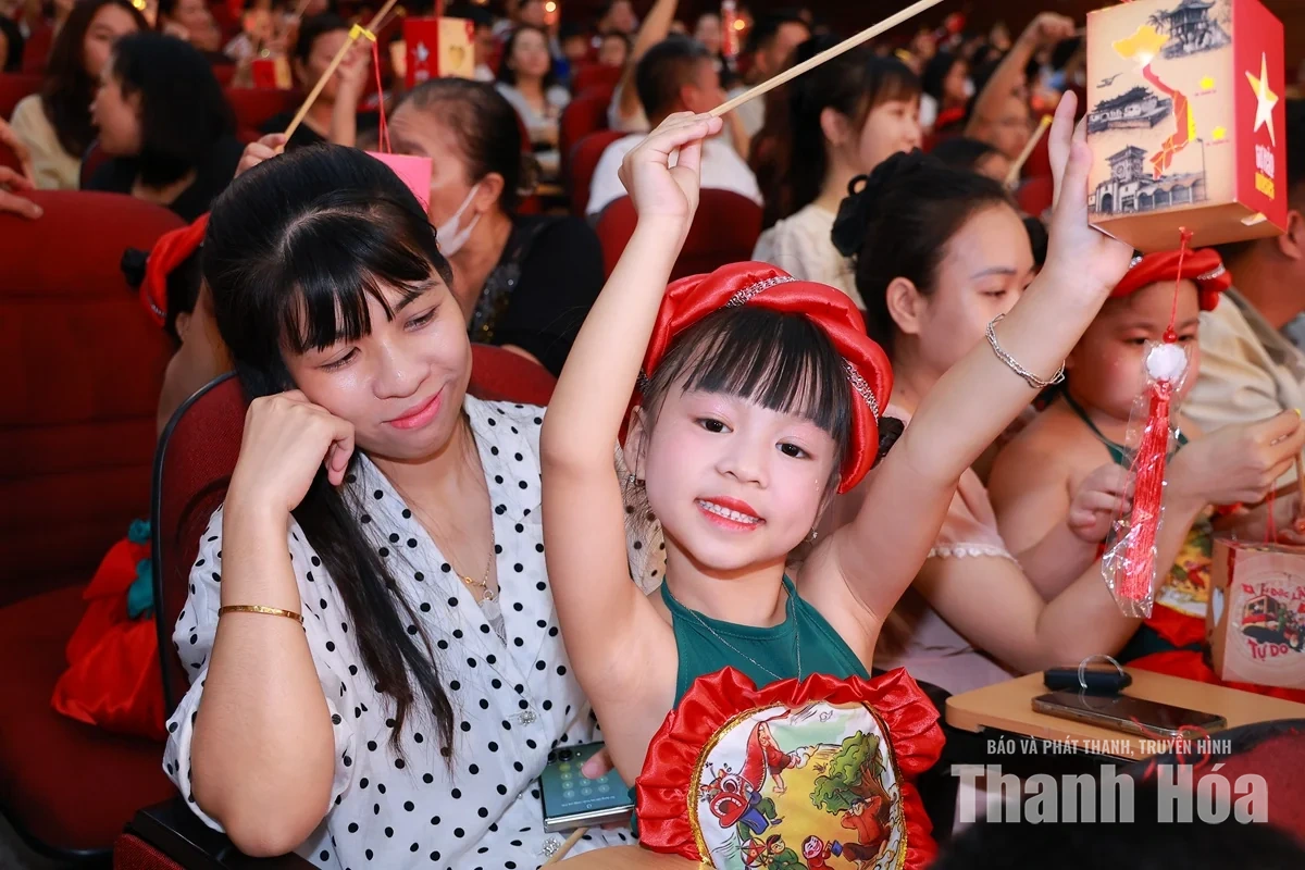Vui tết Trung thu - Lung linh trăng rằm