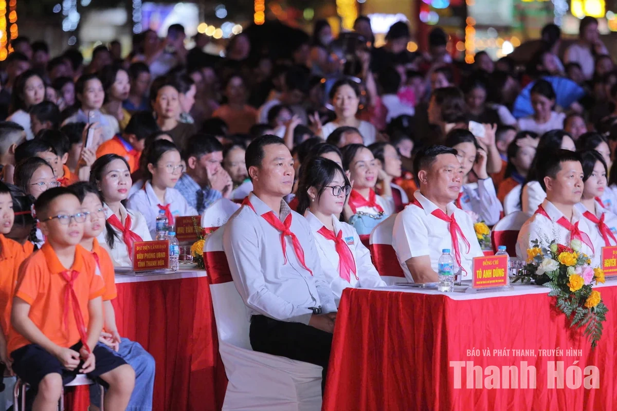 Hạc Thành lung linh đêm hội Trăng rằm