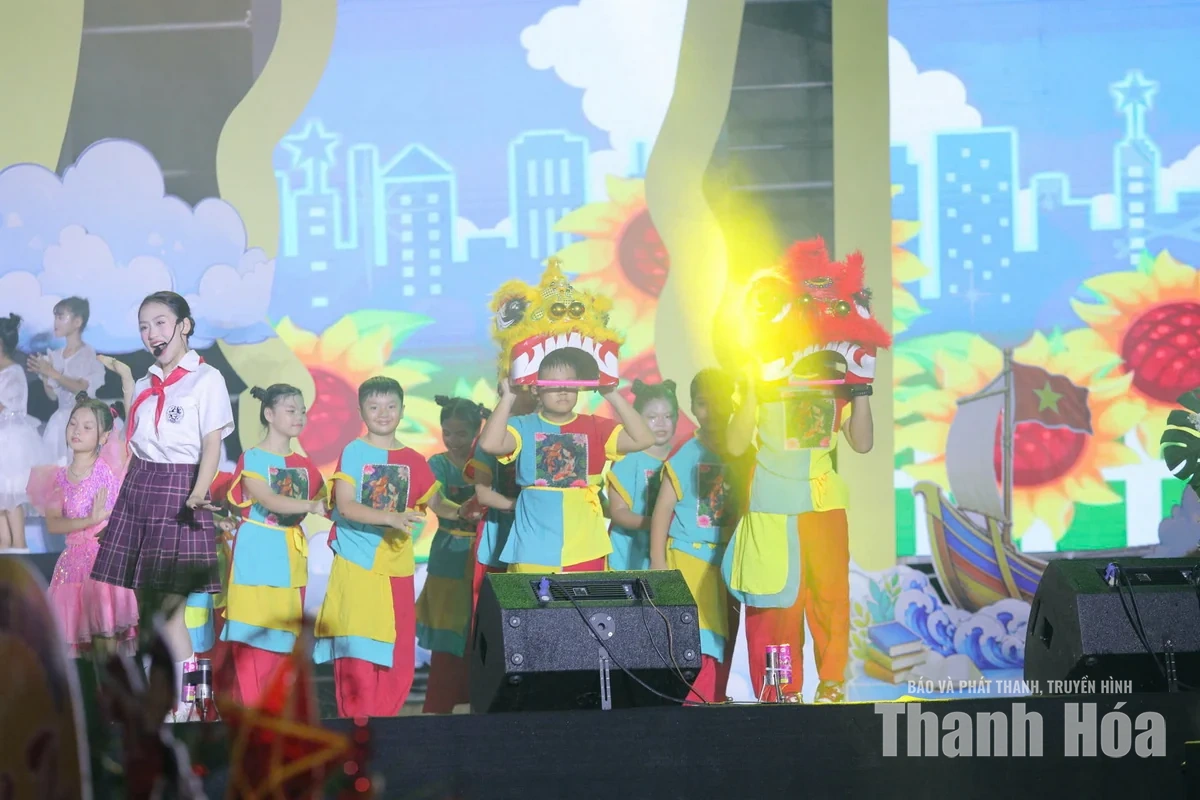 Hạc Thành lung linh đêm hội Trăng rằm