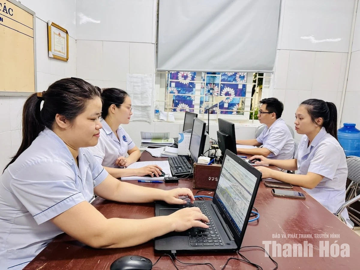 Đưa dịch vụ khám sức khỏe định kỳ miễn phí đến từng người dân