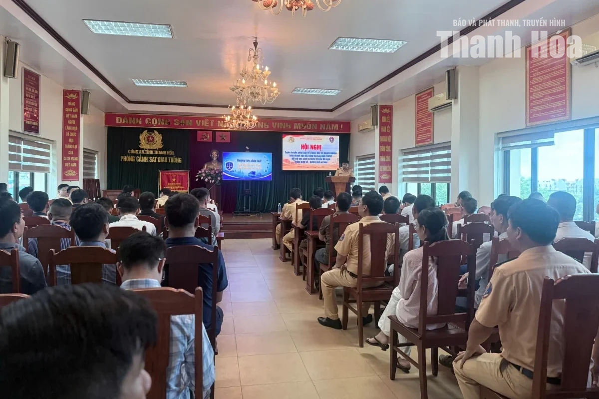 Nâng cao ý thức chấp hành pháp luật về trật tự ATGT cho doanh nghiệp kinh doanh vận tải và học sinh