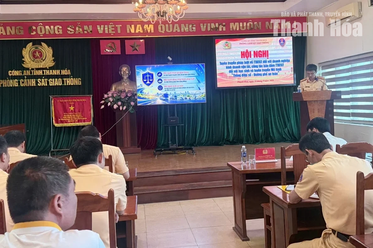 Nâng cao ý thức chấp hành pháp luật về trật tự ATGT cho doanh nghiệp kinh doanh vận tải và học sinh