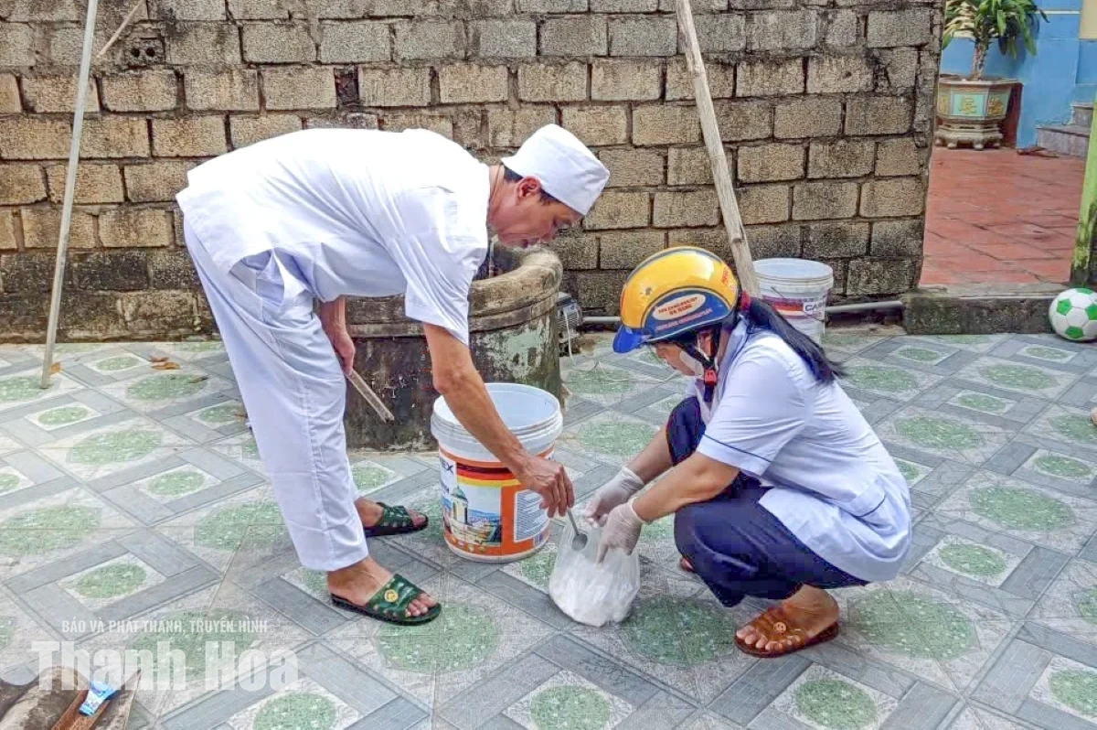 Tích cực hỗ trợ người dân vùng lũ Kim Tân
