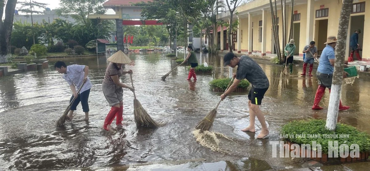 Các trường học tại xã Đồng Tiến khẩn trương dọn vệ sinh môi trường