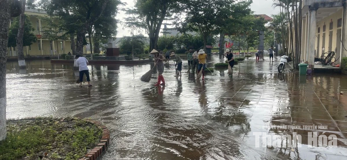 Cơ bản hoàn thành vệ sinh môi trường tại các trường học trên địa bàn xã Đồng Tiến