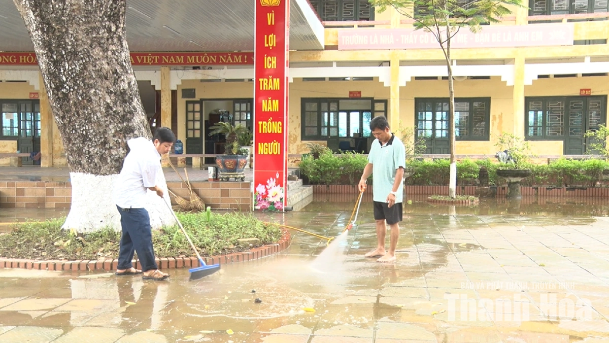 Cơ bản hoàn thành vệ sinh môi trường tại các trường học trên địa bàn xã Đồng Tiến