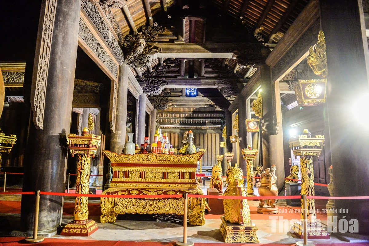 Chiêm ngưỡng vẻ đẹp bên trong Chính điện Lam Kinh