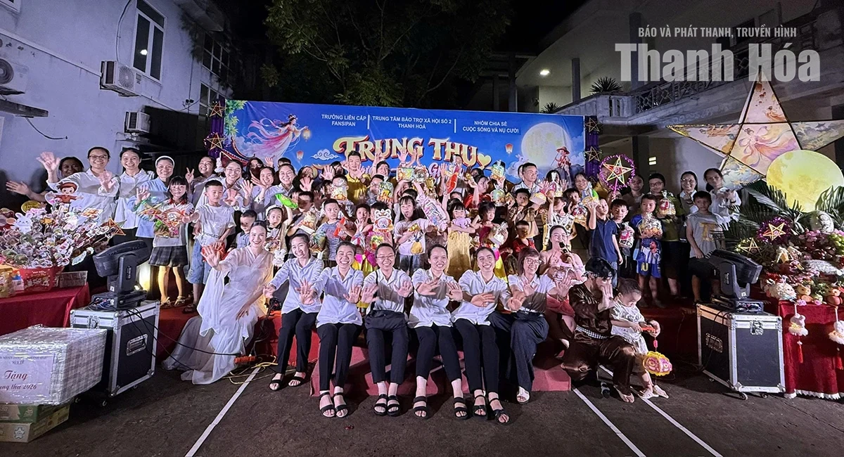 Ấm áp “Trung thu yêu thương - Trao gửi nụ cười” tại Trung tâm Bảo trợ xã hội số 2