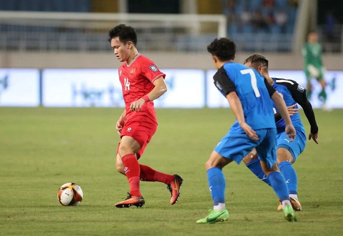 Tuyển Việt Nam - Philippines: Thử thách lớn và mục tiêu 3 điểm; Man City đối mặt án phạt lịch sử