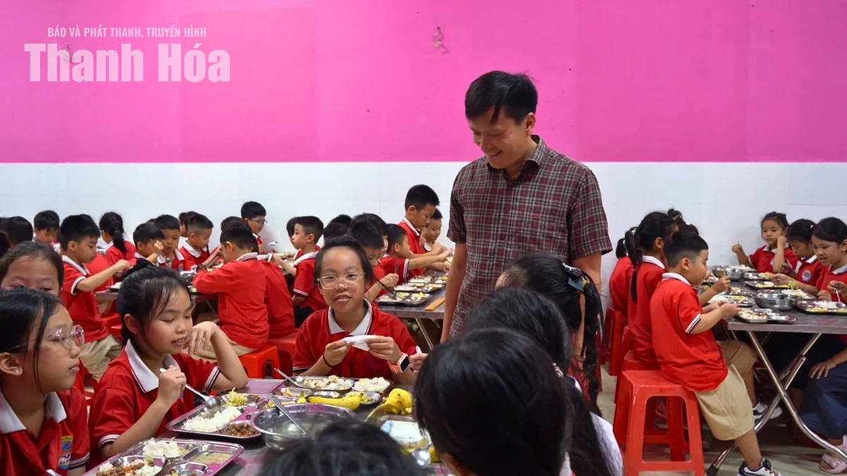 Cùng giám sát, bảo đảm bữa ăn bán trú an toàn