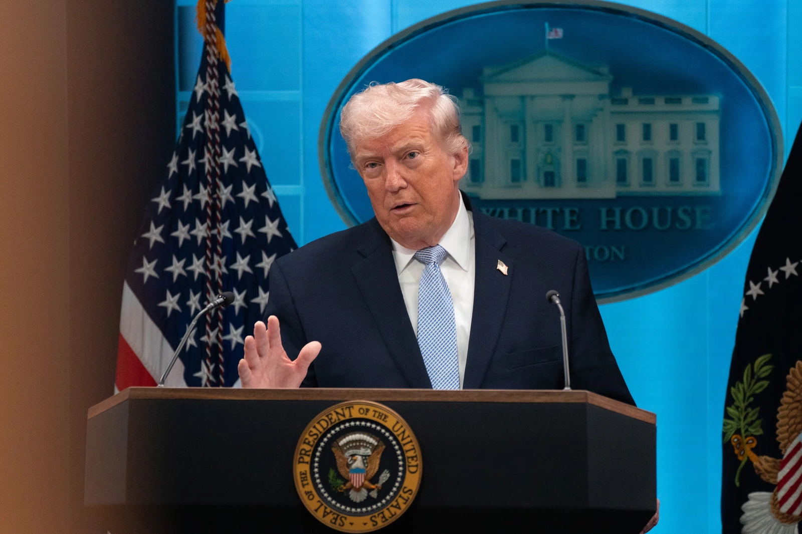Ông Trump bác “Kế hoạch 7 ngày” của Iran, để ngỏ khả năng nối lại không kích
