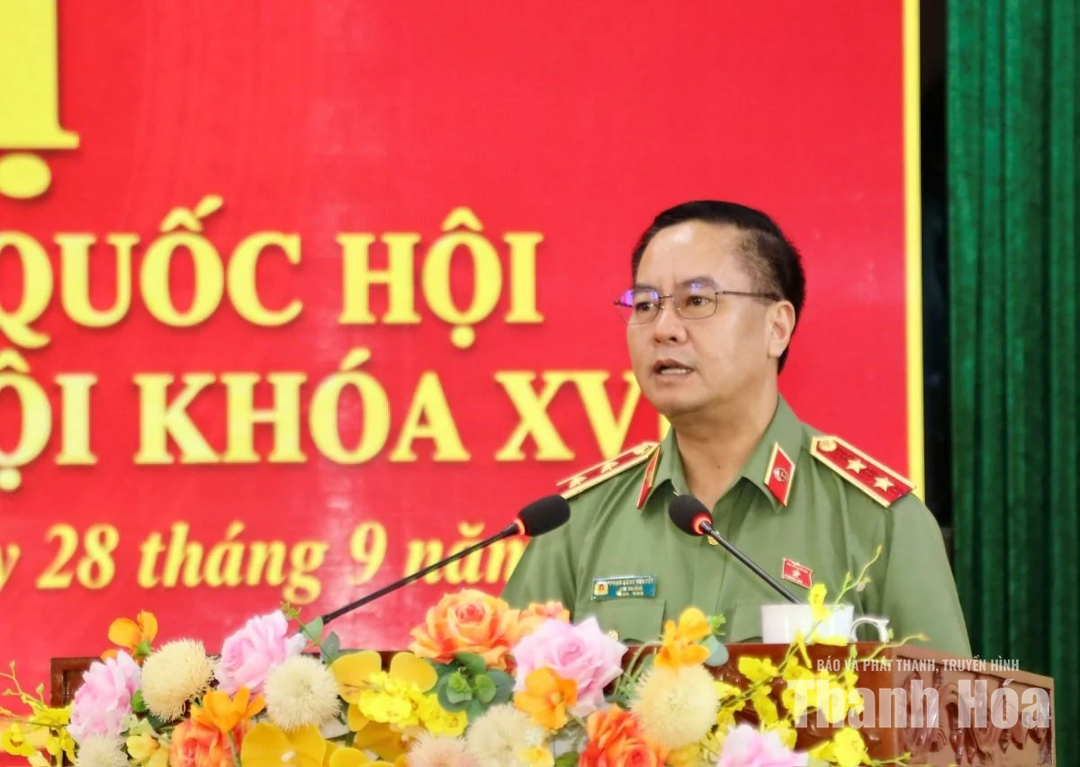 Đại biểu Quốc hội tiếp xúc cử tri xã Hoằng Sơn và phường Tân Dân