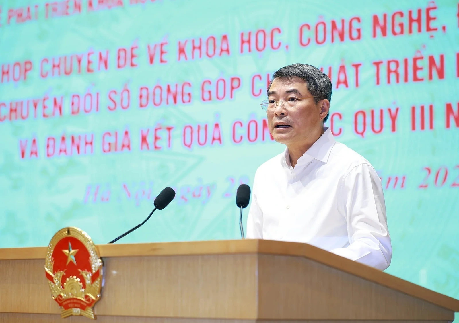 Tháo gỡ điểm nghẽn, đưa khoa học, công nghệ trở thành động lực tăng trưởng