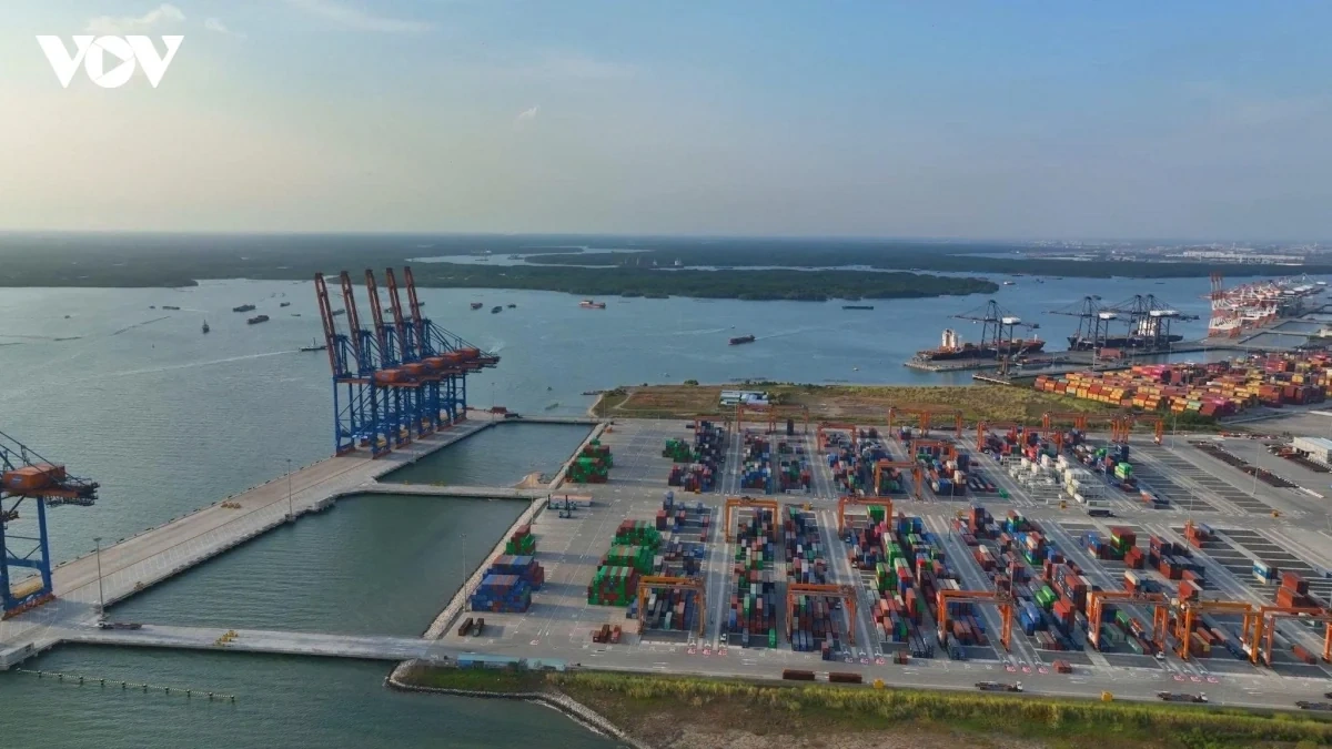 Đột phá từ Nghị quyết số 27: Khơi thông các hành lang kinh tế chiến lược