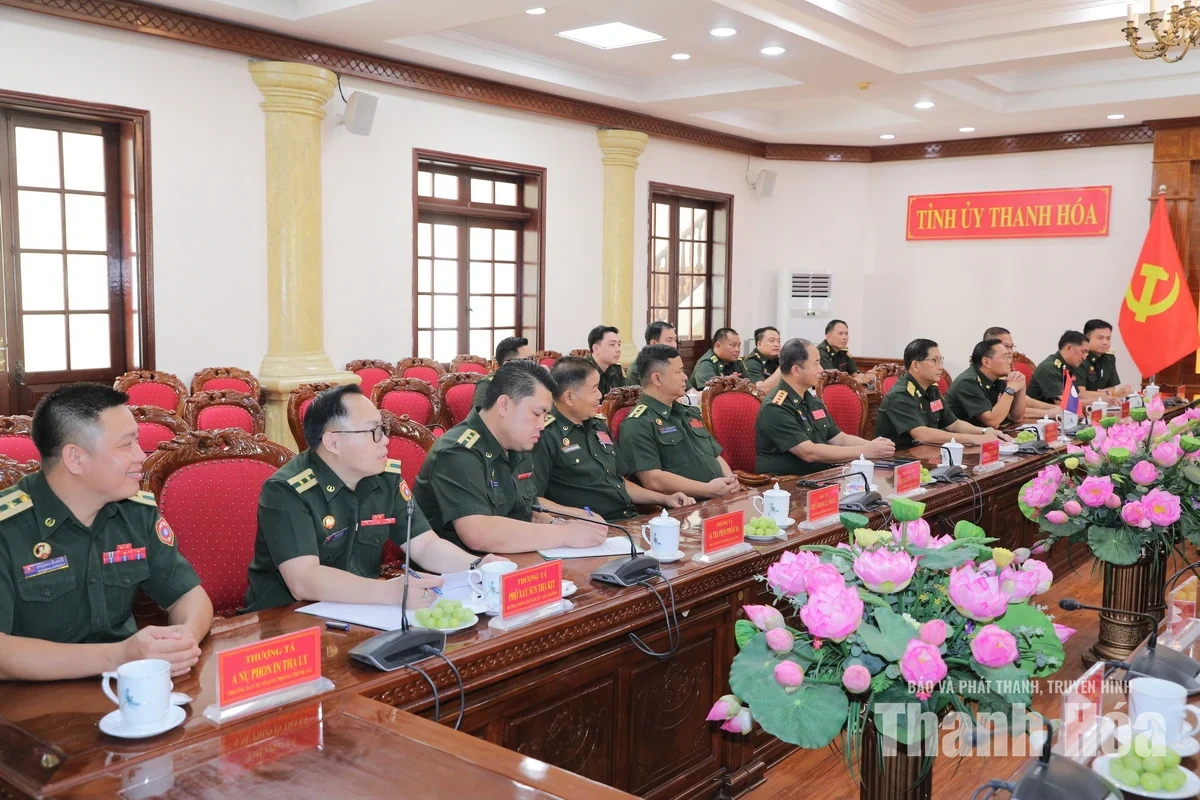 Bí thư Tỉnh ủy Lê Đức Thái tiếp và làm việc với Tư lệnh Bộ đội Biên phòng Lào