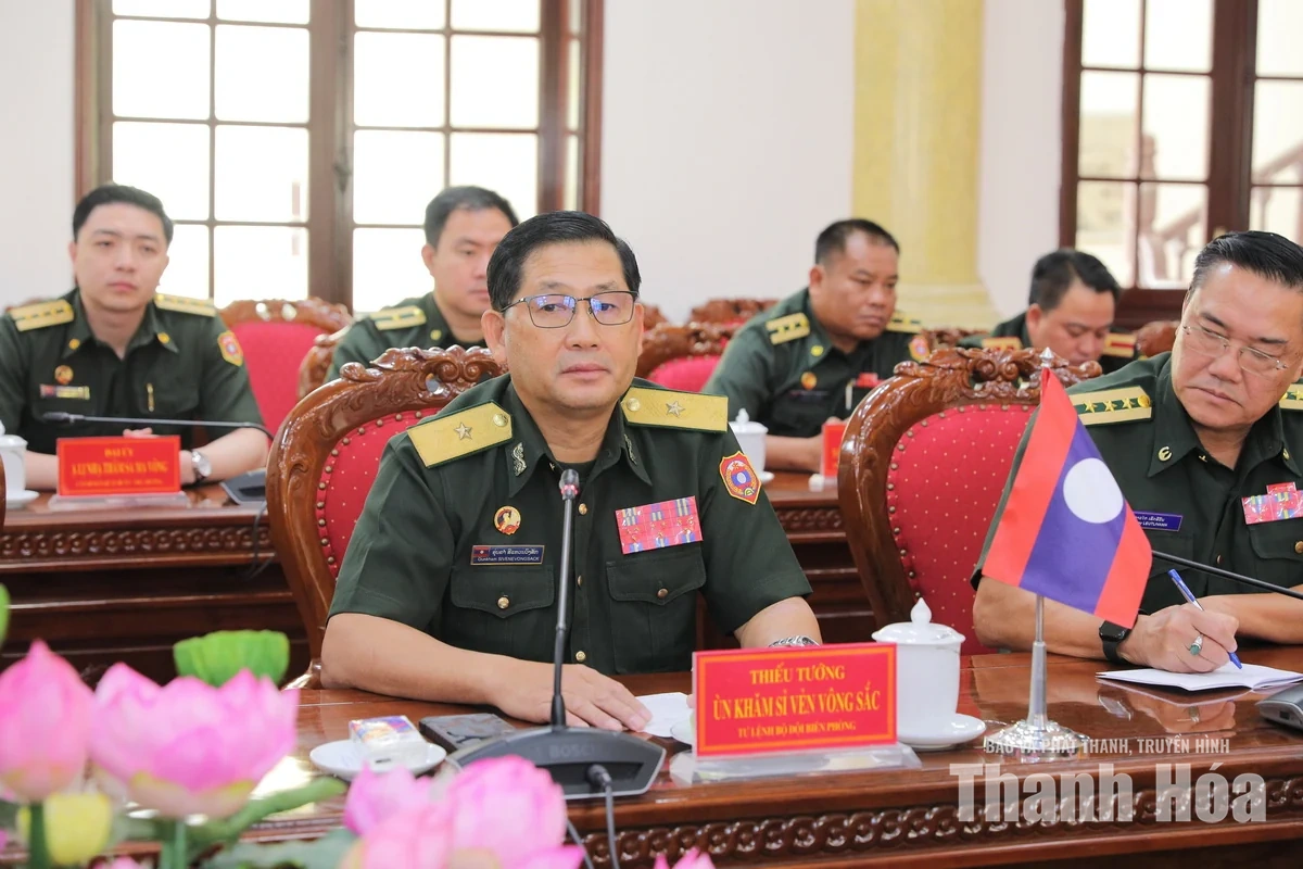 Bí thư Tỉnh ủy Lê Đức Thái tiếp và làm việc với Tư lệnh Bộ đội Biên phòng Lào