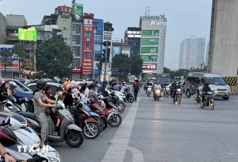 Thủ Tướng Phạm Minh Chính Ra Chỉ Thị Thúc Đẩy Xuất Khẩu và Phát Triển Thị Trường Ngoài Nước