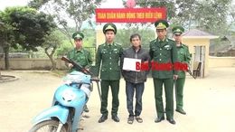 Bắt đối tượng vận chuyển gần 1.400 viên hồng phiến từ Lào vào Việt Nam