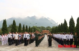 Truy điệu và an táng 18 hài cốt liệt sĩ quân tình nguyện và chuyên gia Việt Nam hy sinh tại Lào