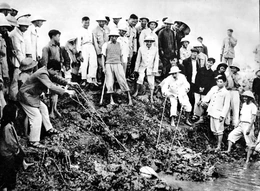 Cán bộ, giảng viên Trường Chính trị tỉnh Thanh Hóa học tập và làm theo phong cách nêu gương của Chủ tịch Hồ Chí Minh&nbsp;