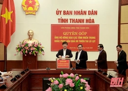 Văn phòng HĐND, UBND tỉnh Thanh Hóa ủng hộ đồng bào bị lũ, lụt ở Miền Trung