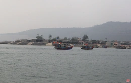 Tất cả tàu thuyền Thanh Hóa đã nắm được thông tin về cơn bão số 13 và duy trì liên lạc