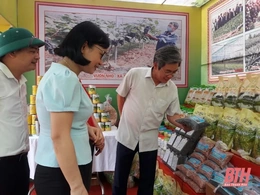 Huyện Nông Cống trưng bày sản phẩm OCOP và sản phẩm chủ lực tiêu biểu