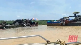 Quyết liệt xử lý vi phạm trong lĩnh vực khai thác cát lòng sông