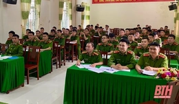 Bồi dưỡng tiếng dân tộc Thái cho 74 cán bộ, chiến sĩ công an xã, thị trấn&nbsp;