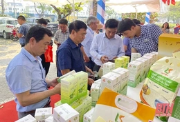 Sản phẩm tiêu biểu của tỉnh Thanh Hóa tham gia trưng bày tại hội nghị kết nối giao thương
