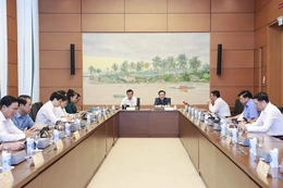 Kỳ họp thứ 5, Quốc hội khóa XV: Thảo luận về dự án Luật Căn cước công dân (sửa đổi), dự án Luật Viễn thông (sửa đổi), dự án Luật Các tổ chức tín dụng (sửa đổi)&nbsp;&nbsp;