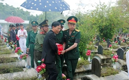 Khúc tráng ca tháng bảy