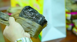 Dẻo thơm bánh gai Tứ Trụ