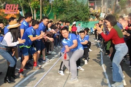 Khai mạc Giải thể thao chào mừng kỷ niệm 77 năm ngày Bác Hồ lần đầu tiên về thăm Thanh Hóa