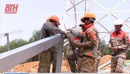 Tăng cường hỗ trợ thi công công trình đường dây 500kV mạch 3 từ Quảng Trạch (Quảng Bình) đến Phố Nối (Hưng Yên)