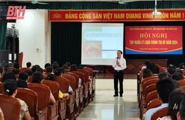 230 cán bộ, giáo viên tham gia tập huấn lý luận chính trị hè