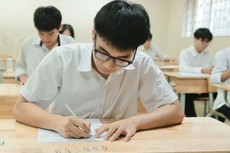Bộ GD-ĐT chốt giữ nguyên lịch thi tốt nghiệp Trung học Phổ thông năm 2025