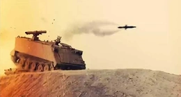 Ý trang bị cho Ukraine 400 xe bọc thép chở quân và một hệ thống vệ tinh