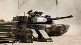 Lô 49 xe tăng M1A1 đầu tiên của Úc lên đường hỗ trợ Ukraine