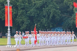 Lễ Thượng cờ tại Quảng trường Ba Đình: Linh thiêng và tự hào