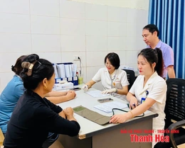 Bệnh viện Ung bướu Thanh Hoá tổ chức khám sàng lọc, tầm soát ung miễn phí cho đối tượng nguy cơ cao tại xã Bá Thước năm 2025