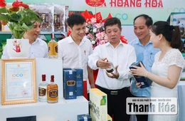 Khai mạc phiên chợ giới thiệu nông sản thực phẩm an toàn năm 2025 tại xã Hoằng Hóa