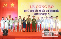 Công bố Quyết định đặc xá của Chủ tịch nước cho 352 phạm nhân ở Trại giam Thanh Phong