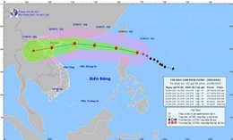 Siêu bão RAGASA di chuyển vào Biển Đông, cảnh báo rủi ro thiên tai cấp 4